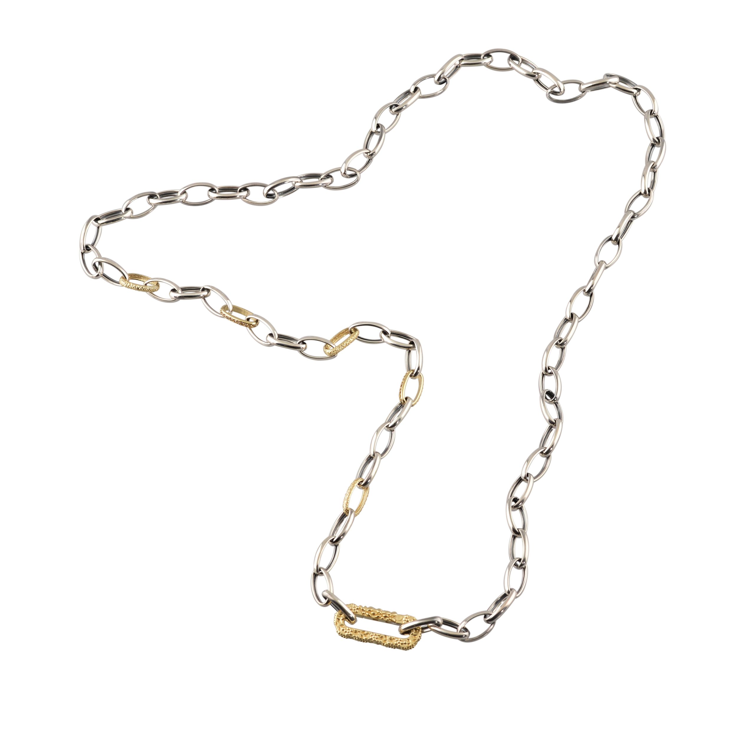 Şirin Çelenk Kilit Kolye