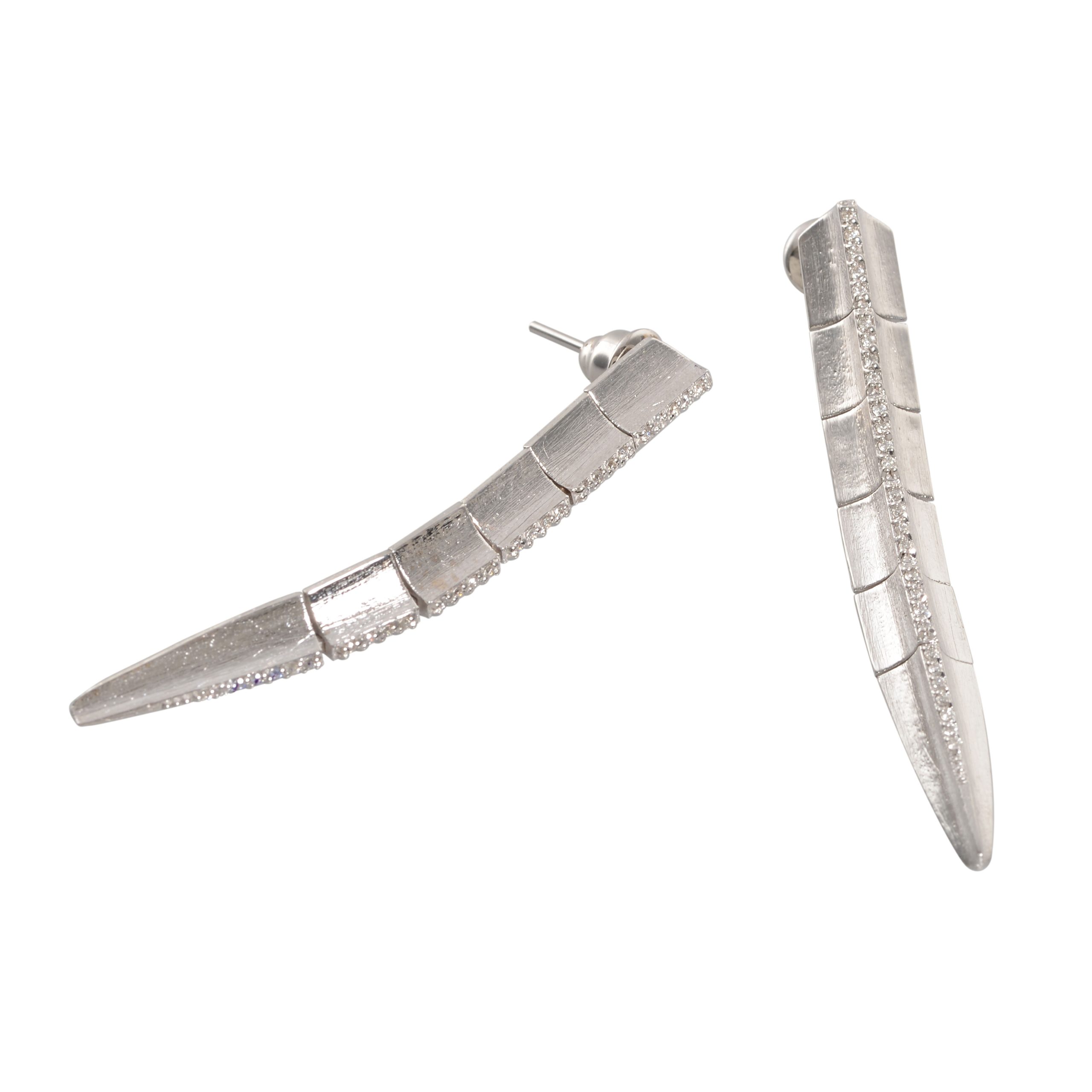 Ark 6'lı Beyaz Küpe